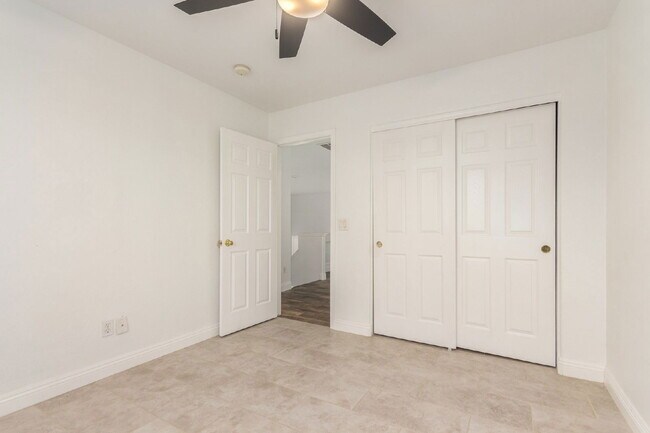 Building Photo - 2538 N 131st Ln