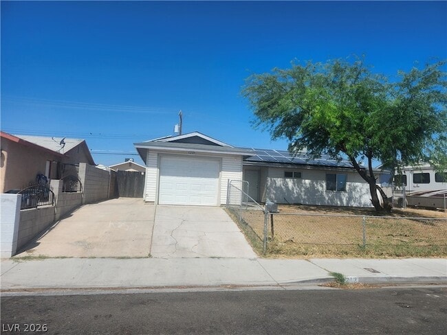 Building Photo - 1213 Virgil St