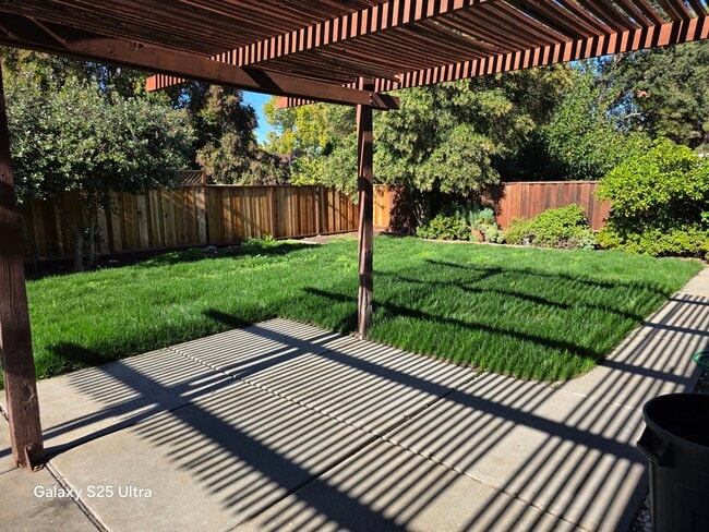 Building Photo - 3979 Mulberry Dr