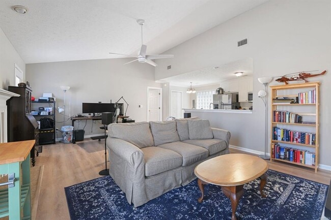 Building Photo - 1225 Westfield Ln