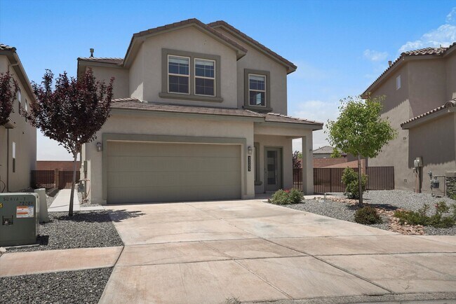 Building Photo - Move In Special! | Stunning | Newer Home in Los Diamantes | Spacious home and Yard | Move-In Ready!!