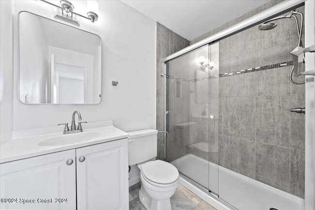 Building Photo - 222 San Juan Cir