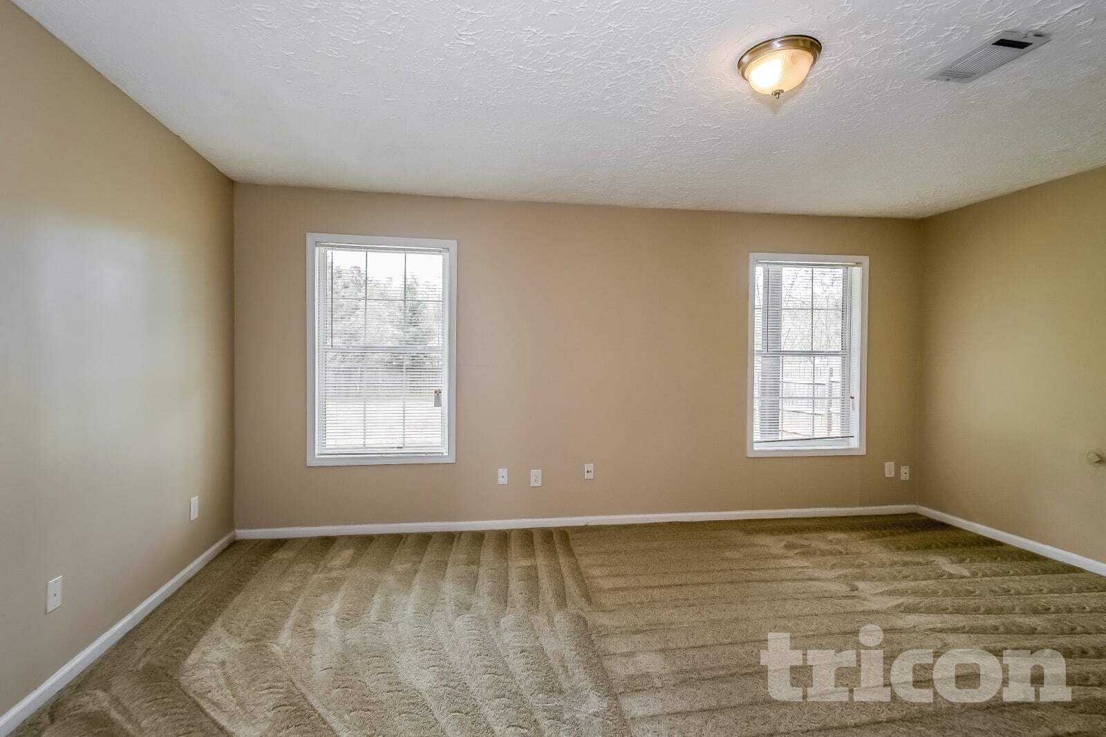 Building Photo - 50 Weldon Pl