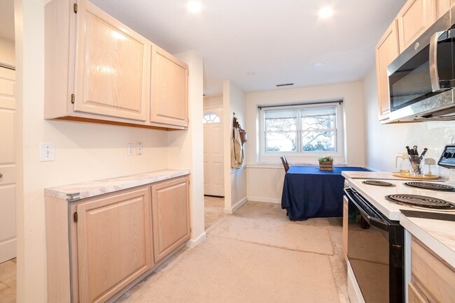 Building Photo - 67 Crystal Brook Way