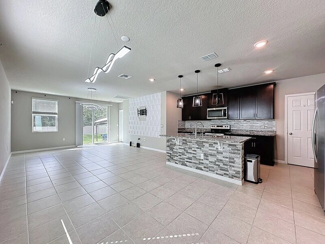 Building Photo - 1812 Carnostie Rd