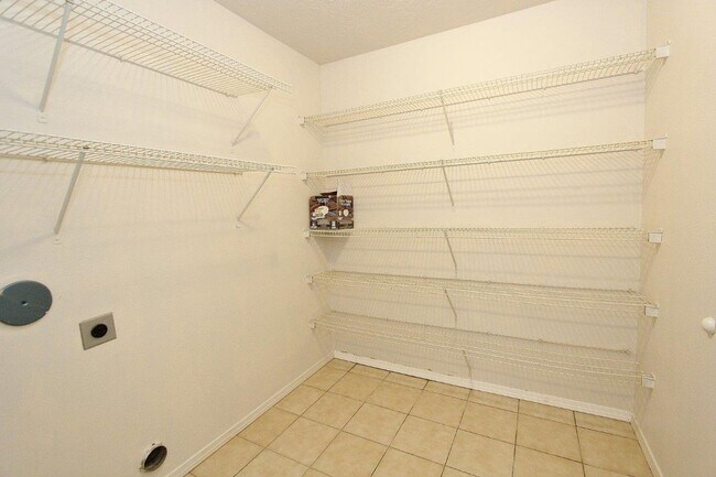 Building Photo - Clean Single-Level Home in Charter Pointe