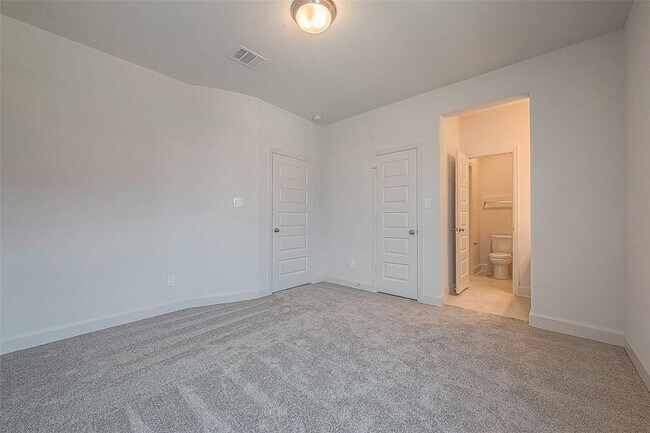 Building Photo - 29803 Breezy Pnes Lp
