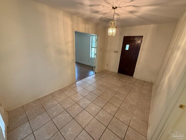 Building Photo - 3801 N 12th Ave