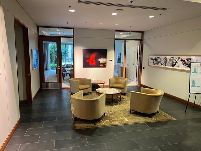 Building Photo - 841 S Gaines St