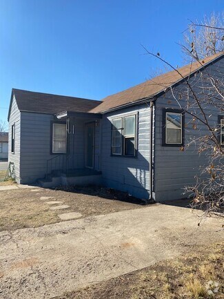 Building Photo - 3308 S Tyler St