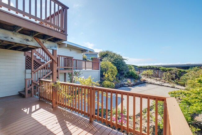 Building Photo - 90 Geldert Dr