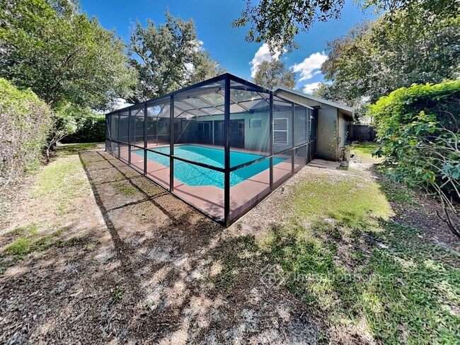 Building Photo - 5425 Windbrush Dr