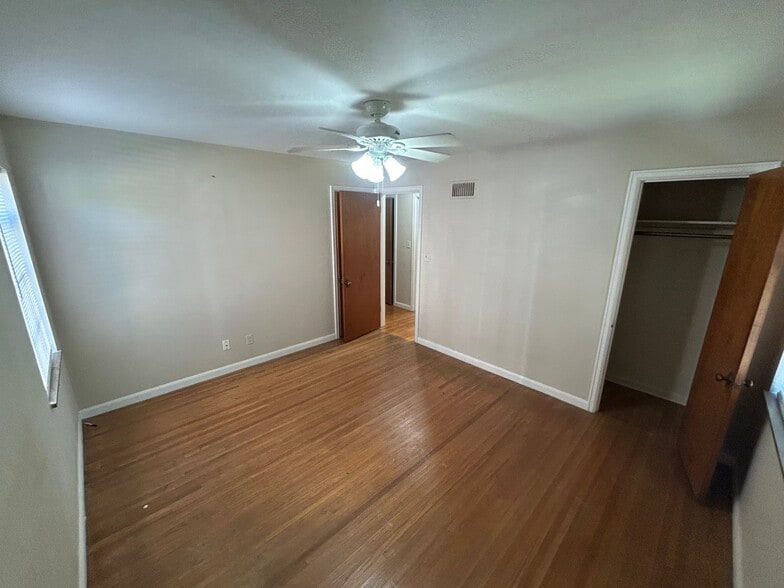 Bedroom 1 - 2677 Powhattan Pky