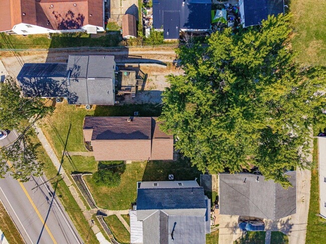 Building Photo - 334 Lancaster Pike