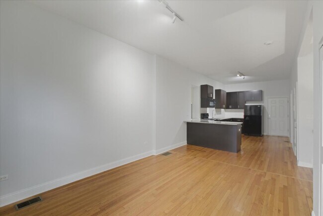 Building Photo - 2341 W Montana St