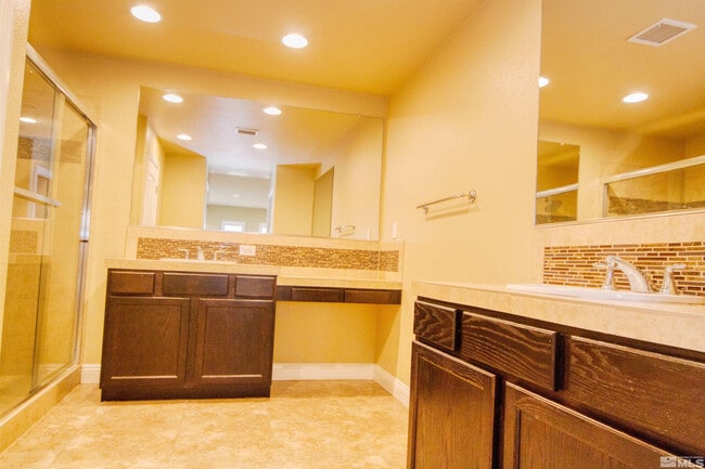 Building Photo - 10701 Cordero Dr