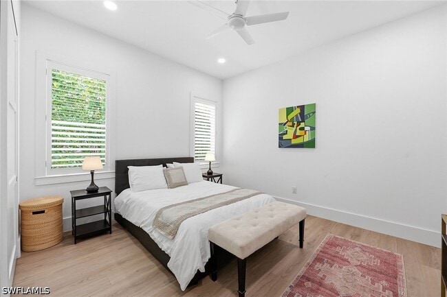 Building Photo - 1232 Royal Palm Dr