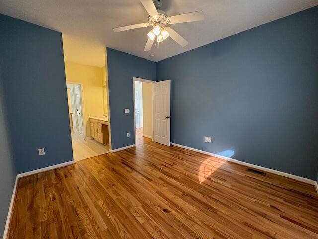 Building Photo - 263 Pine Hollow Dr