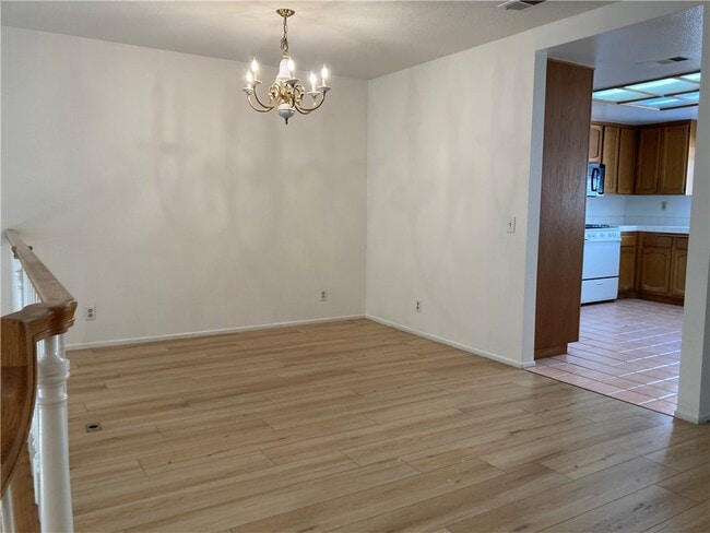 Building Photo - 2300 Maple Ave