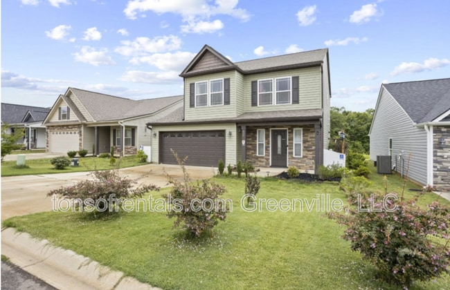 Building Photo - 679 Spartan Commodor Ln