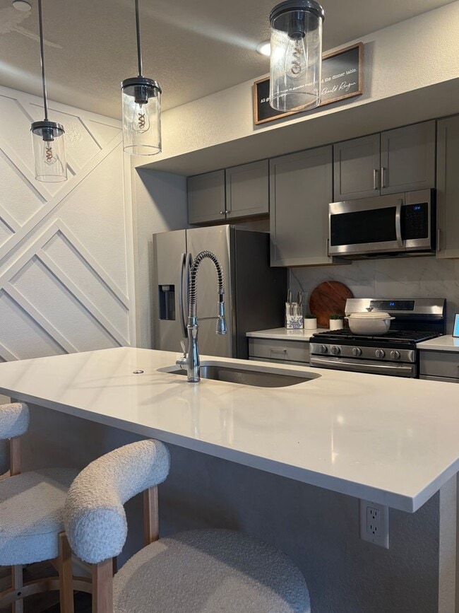 Building Photo - 1625 Rose Quartz Heights