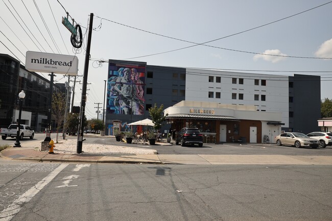 Building Photo - 1611 Central Ave