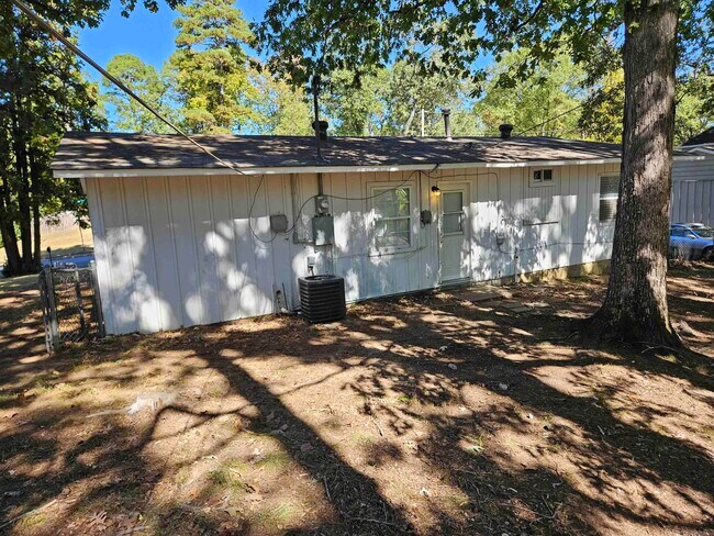 Building Photo - 11621 Chipwood Dr
