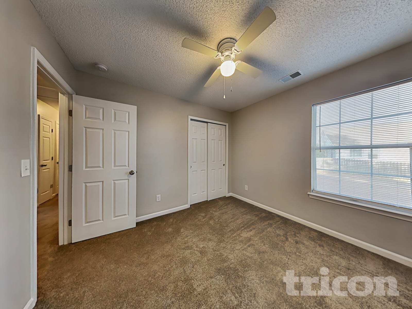 Building Photo - 18 Glen Knoll Ct