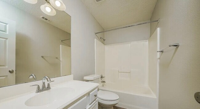 Building Photo - 1724 Green Terrace Dr