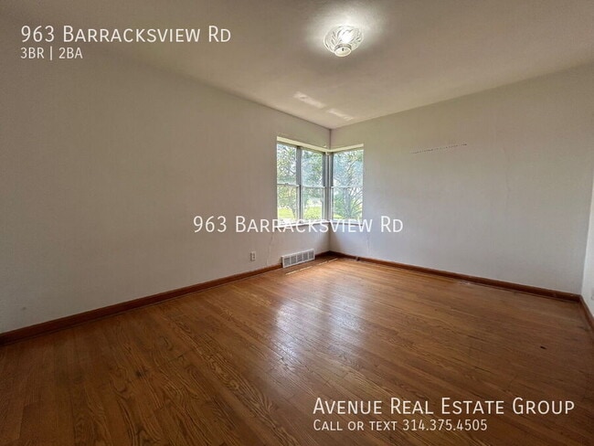 Building Photo - 963 Barracksview Rd