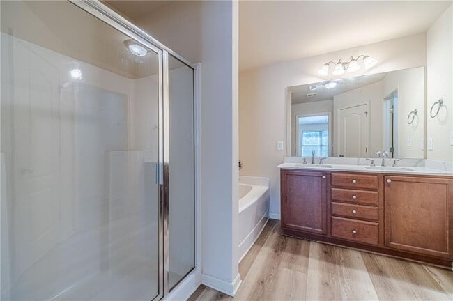 Building Photo - 3328 Sardis Bend Dr