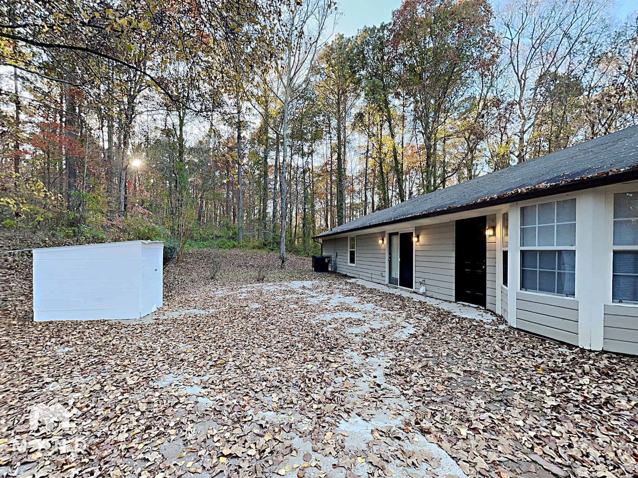 Building Photo - 588 Henderson Rd