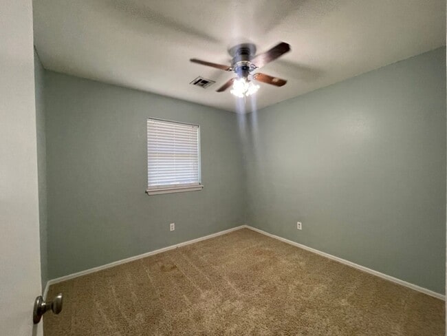 Building Photo - Single Family home Weatherford, OK