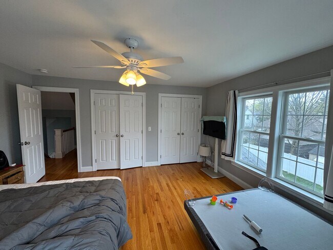 Building Photo - Waltham 3 bed 2.5 Bath