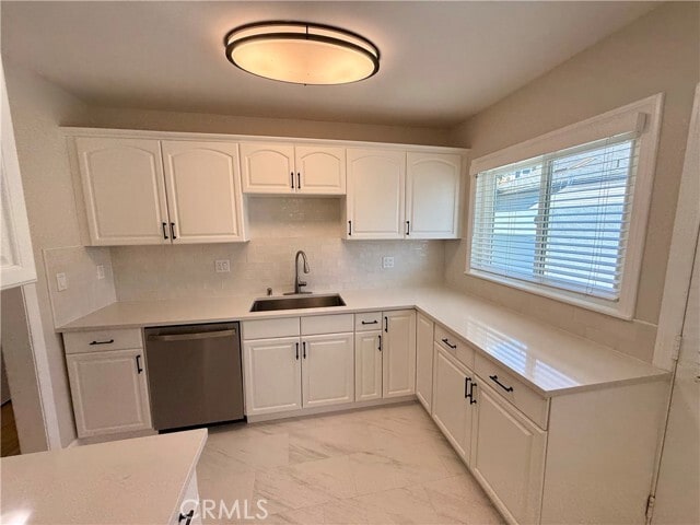Building Photo - 517 Blossom Ln