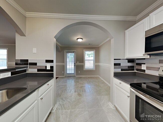 Building Photo - 4522 Esmeralda Drive