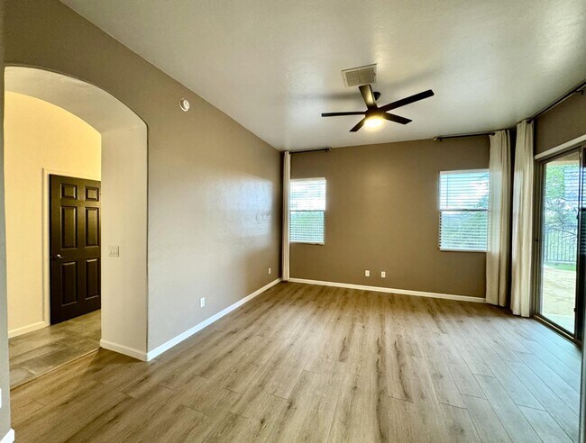 Building Photo - 13743 N High Mountain View Pl