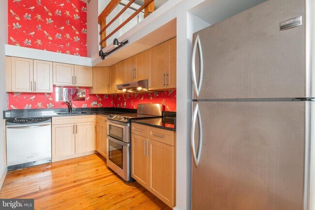 Building Photo - 313 Arch St