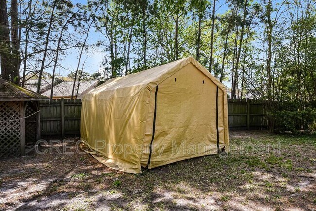 Building Photo - 207 Lynton Ct