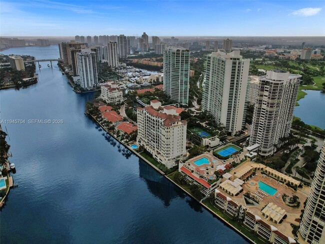 Building Photo - 19955 NE 38th Ct