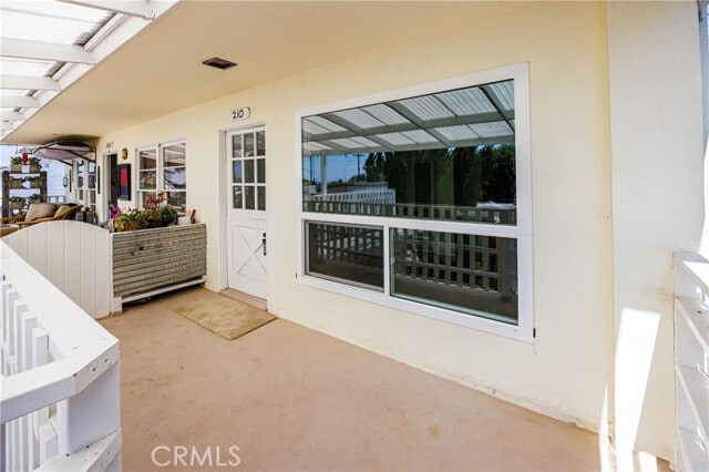 Building Photo - 210 Cypress Dr