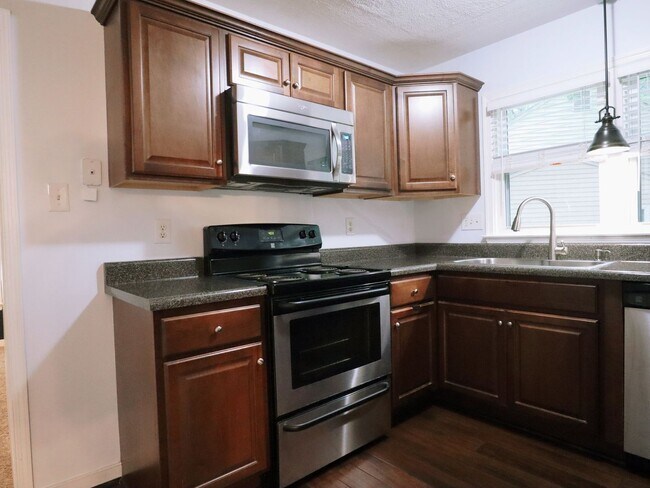 Building Photo - *Move in Special* Arrowood Neighborhood Ge...