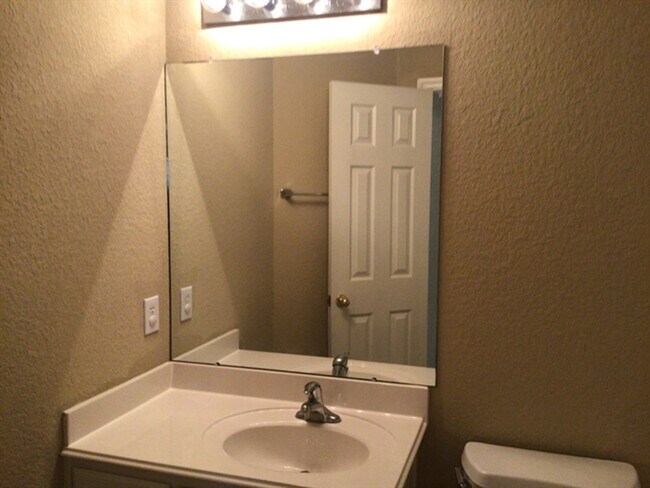 Building Photo - 1022 Yorkshire Hollow Ln