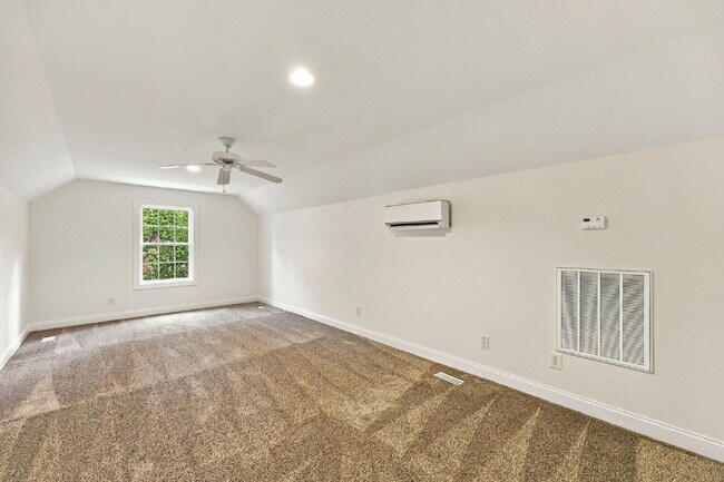 Building Photo - 51 McMichael Dr