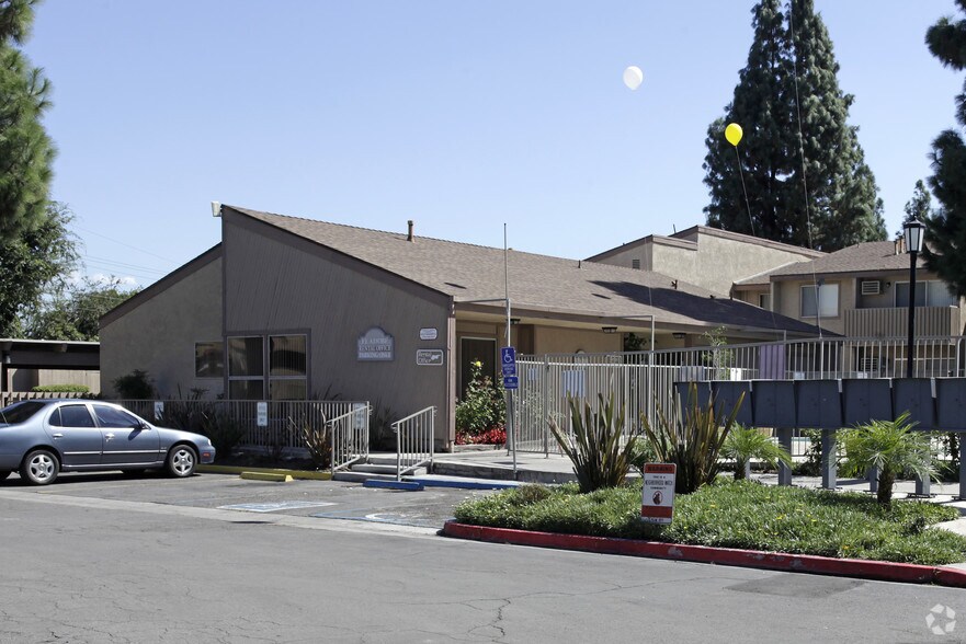 EL ADOBE 700 W La Jolla St Placentia CA 92870 Apartment Finder