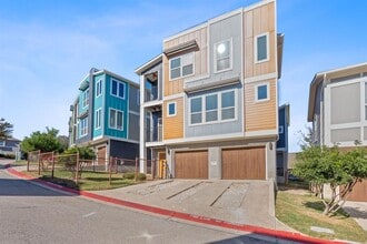 Building Photo - 1912 Dinsdale Ln