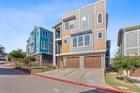 Building Photo - 1912 Dinsdale Ln