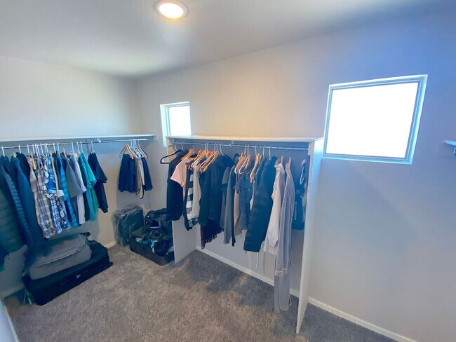 Building Photo - East El Paso 3 bed Refirg A/C