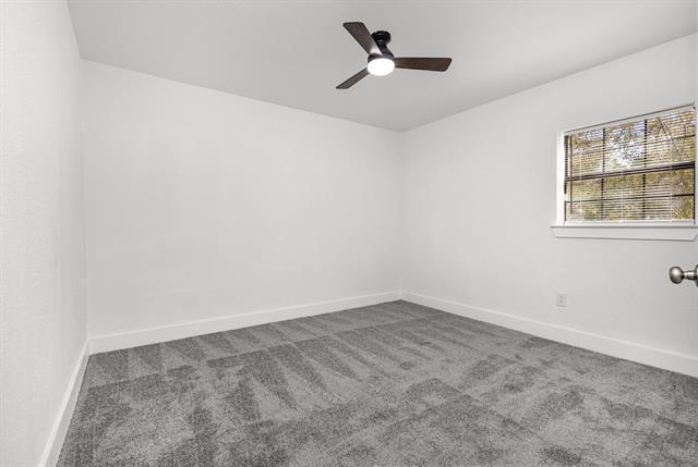 Building Photo - 1527 Columbia Ave