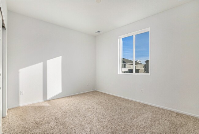 Building Photo - Contemporary 3-Bedroom Duplex in Aurora’s ...